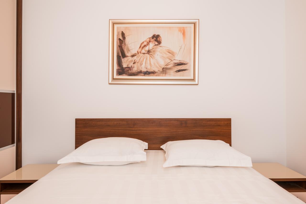 Family Apartment Dubrovnik - Private Jacuzzi Terrace, Private Parking Exterior foto