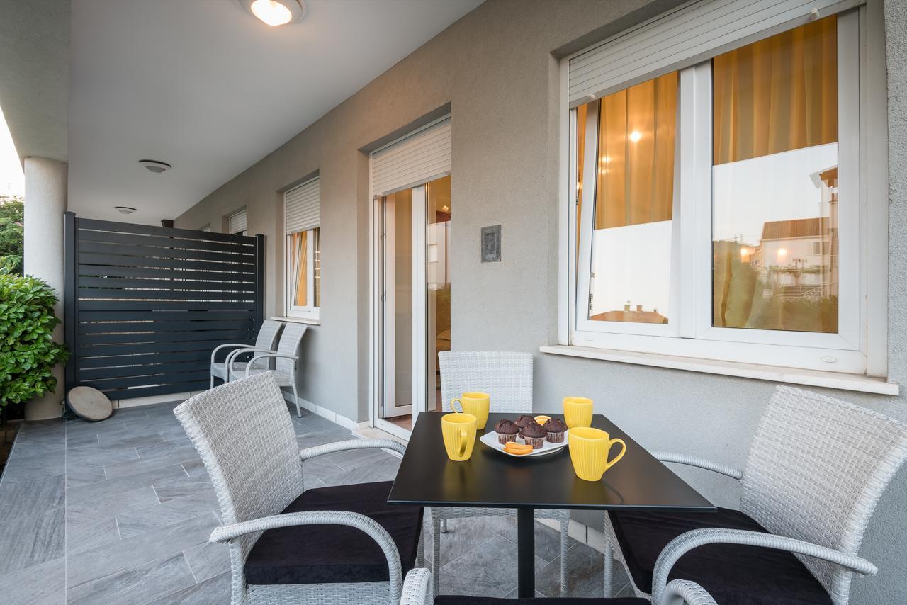 Family Apartment Dubrovnik - Private Jacuzzi Terrace, Private Parking Exterior foto