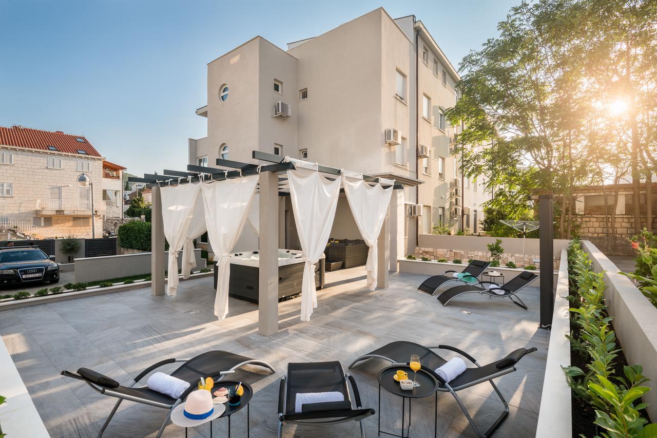 Family Apartment Dubrovnik - Private Jacuzzi Terrace, Private Parking Exterior foto